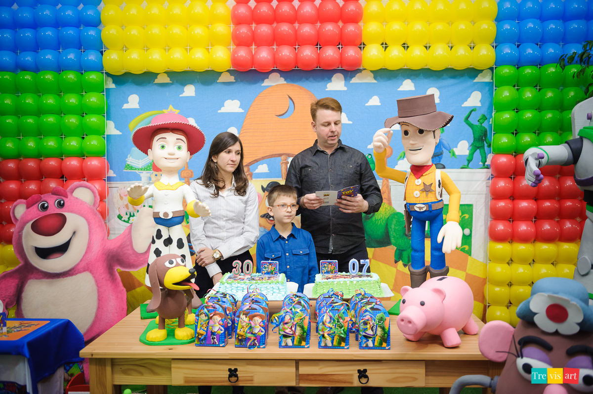 Fotografia festa de aniversario de menino em buffet infantil felizcidade em curitiba com tema de festa toy story
