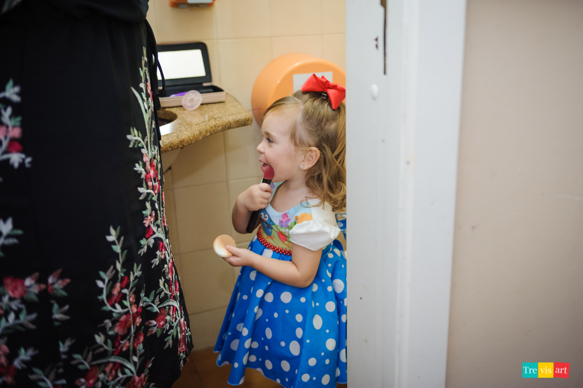 foto festa de aniversario infantil de menina em buffet infantil centopeia em curitiba tema de festa galinha pintadinha