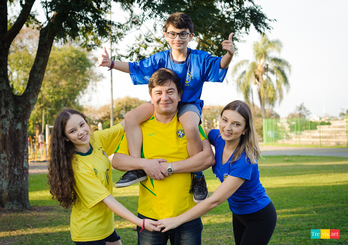 ensaio book fotográfico de família ao ar livre em curitiba