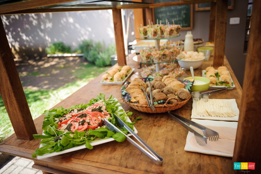 Detalhes do almoço servido na festa de aniversário no bistrô da bibi 