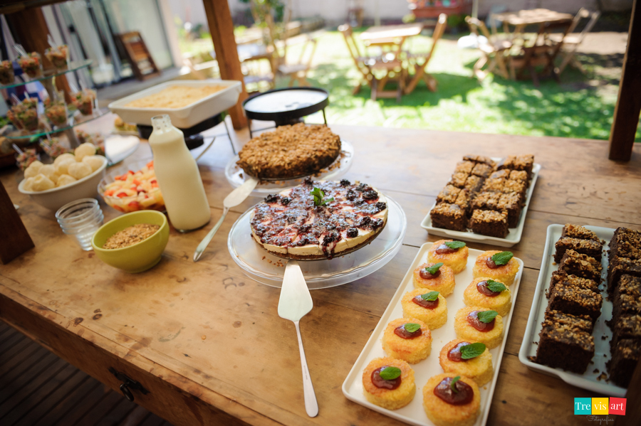 Detalhes do almoço servido na festa de aniversário no bistrô da bibi