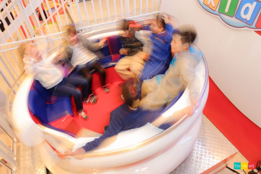 Foto convidados no La Bamba na festa de aniversario, Buffet Mundo Kids.