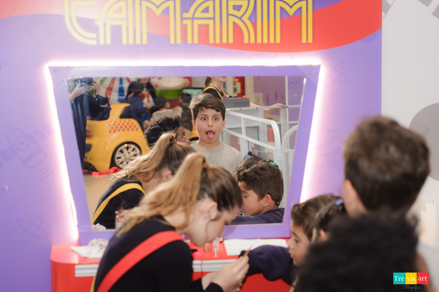 Foto camarim de pintura festa infantil. Tema super herois, Buffet Mundo Kids.