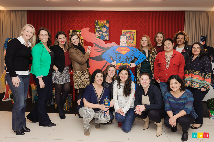 Foto na decoração das mães de convidados para festa de aniversario infantil.
