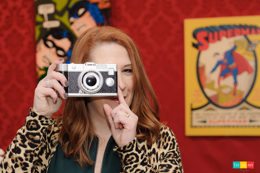 Foto convidada fotografando a fotógrafa.