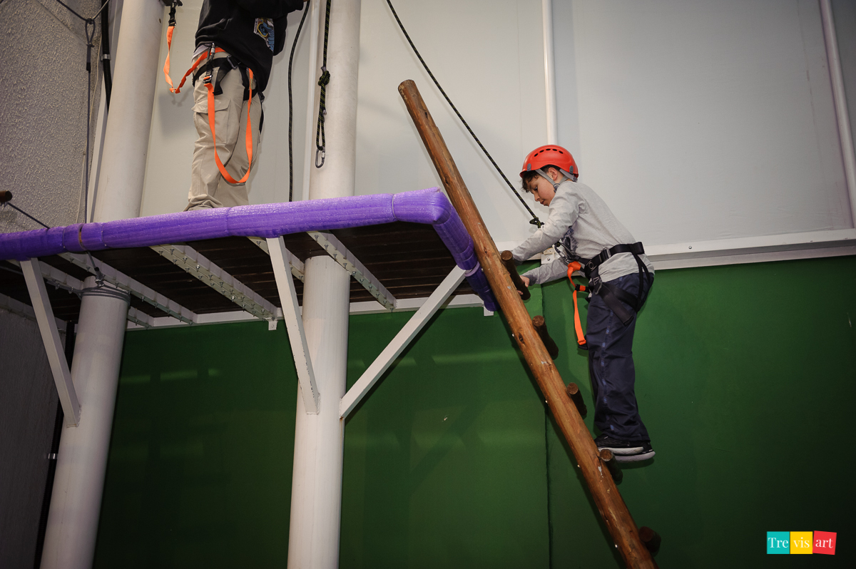Foto aniversariante na tirolesa, festa infantil Curitiba.