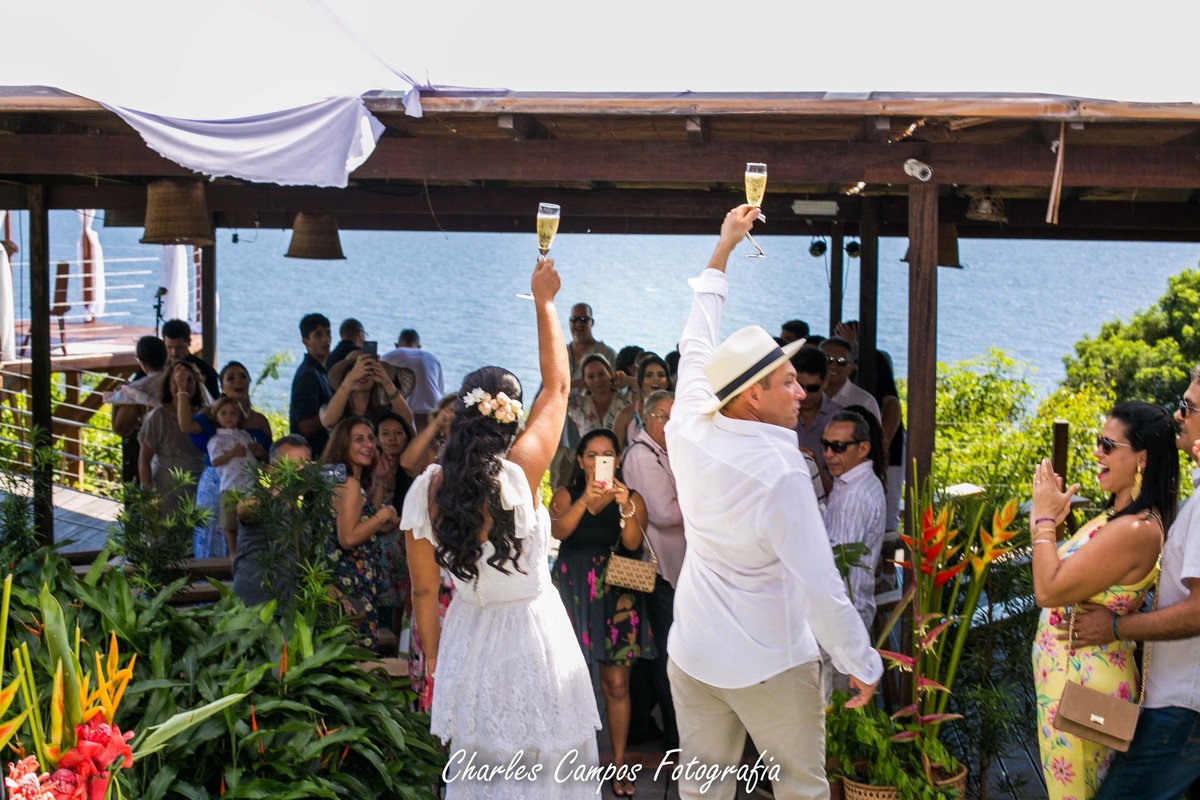 brinde do casal ao dia