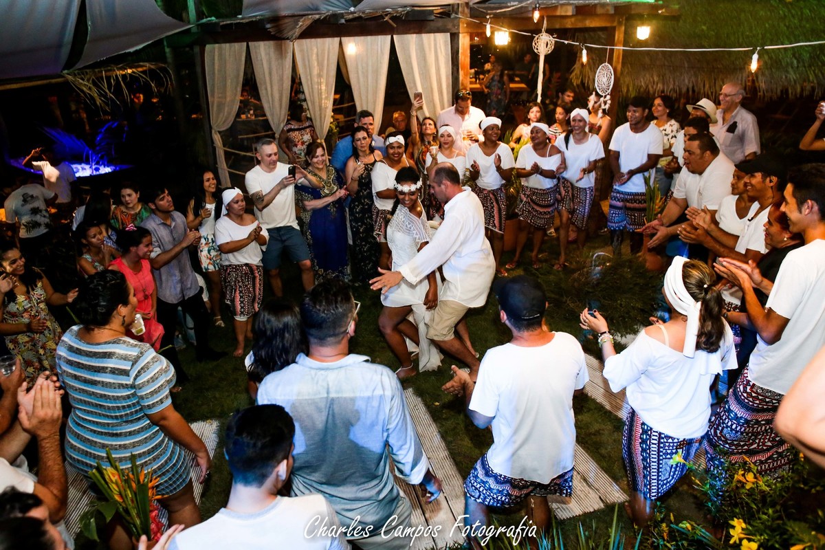 Dança de carimbó no casamento