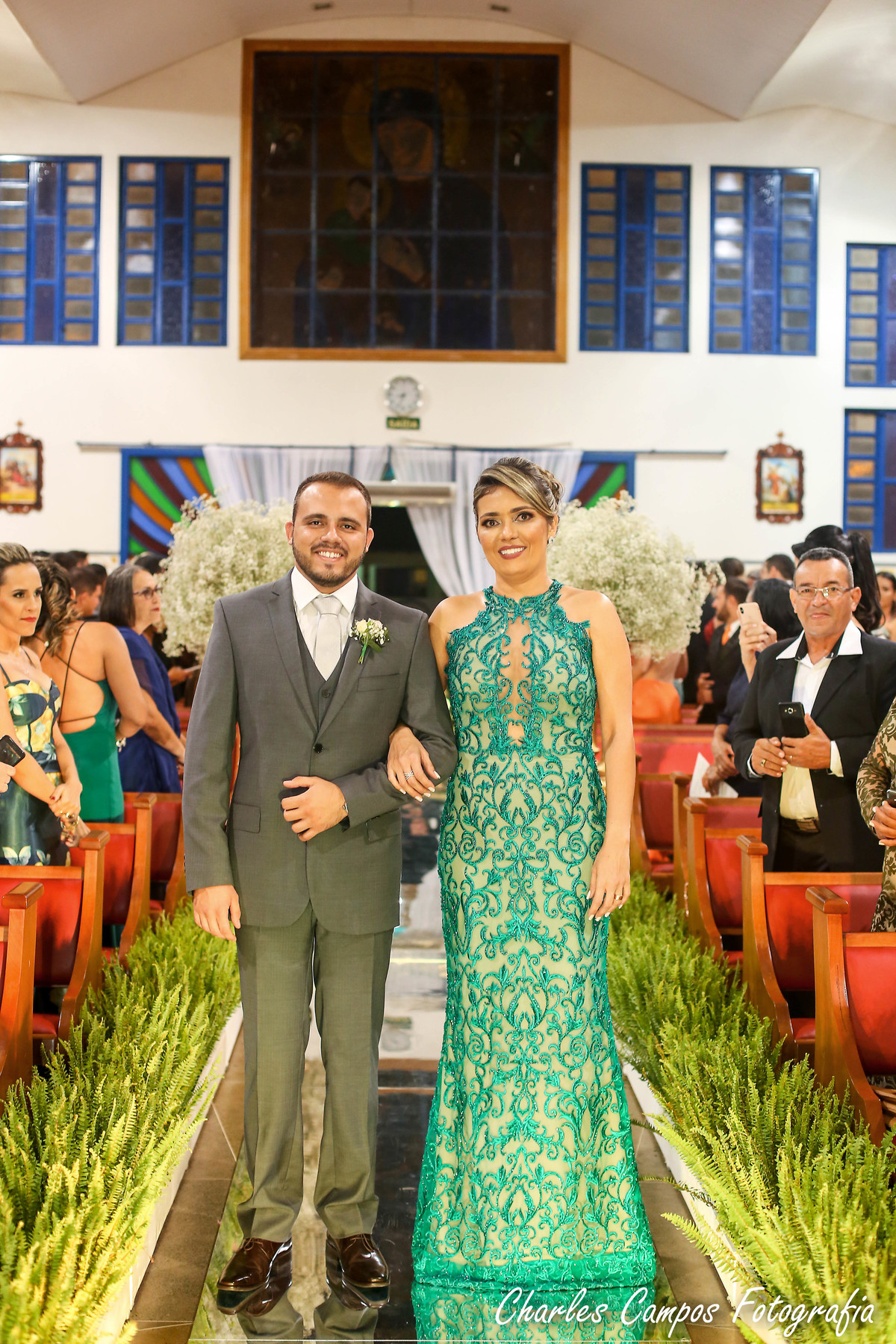 entrada noivo na igreja