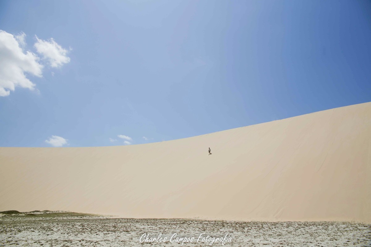 descenco as dunas de jericoacoara em fortaleza ceara.
