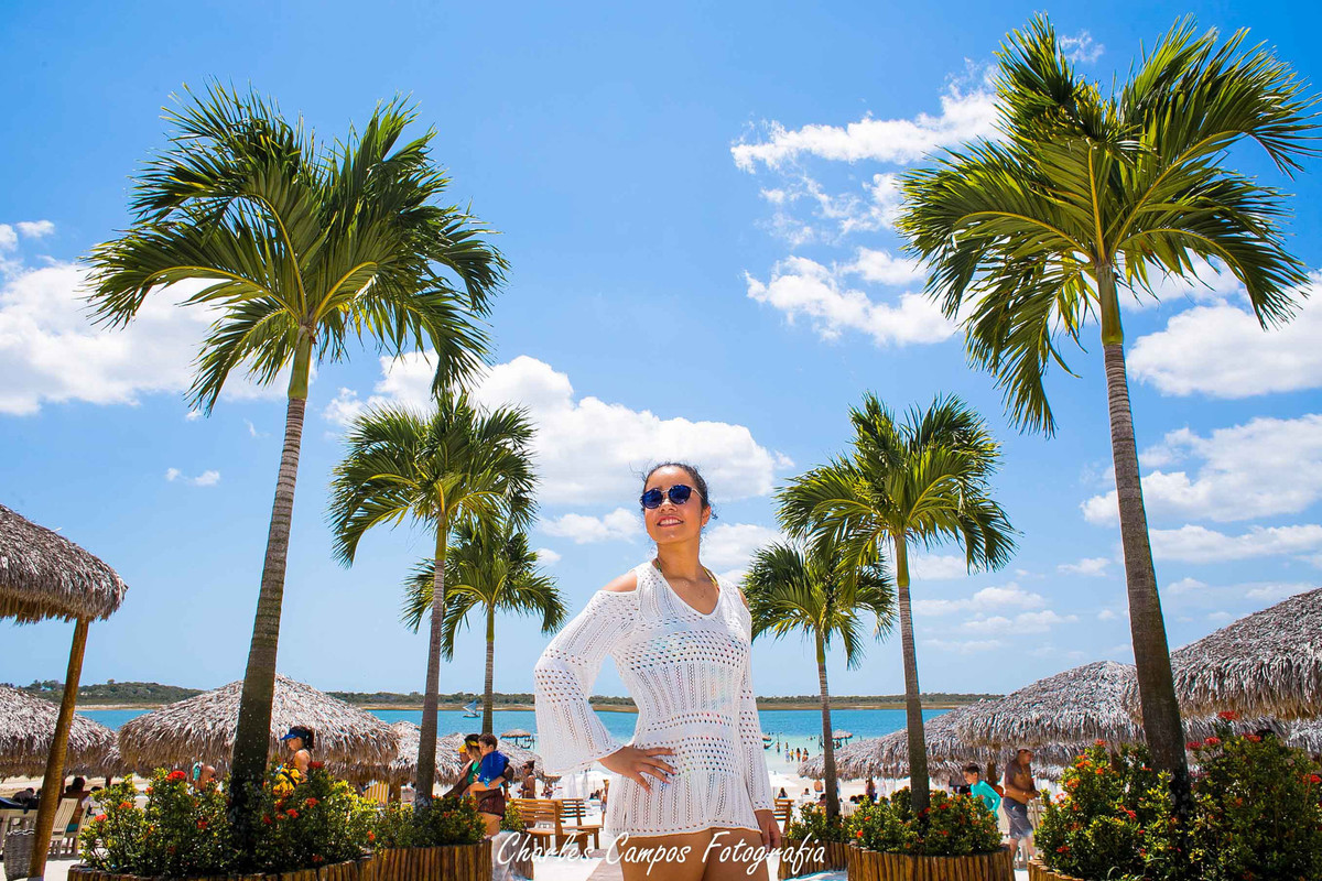 linda foto logo na entrada lo lago do paraiso em fortaleza - jericoacoara