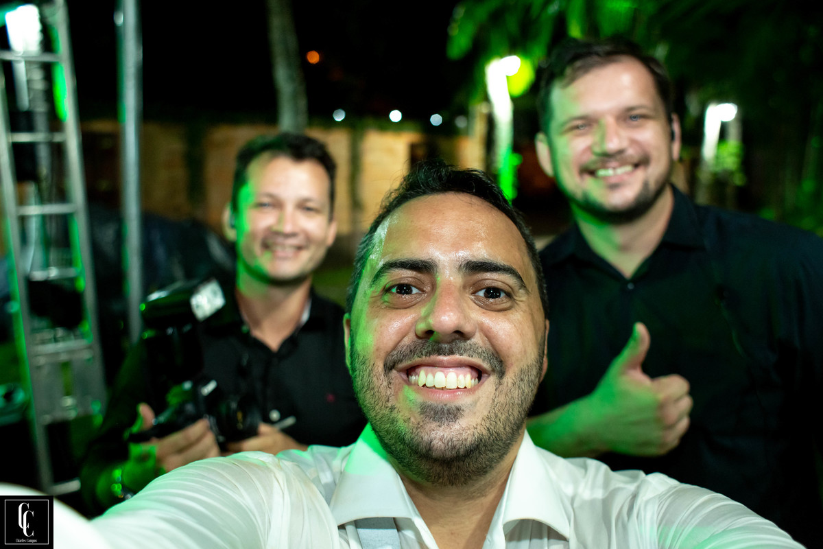 Charles campos com noivo