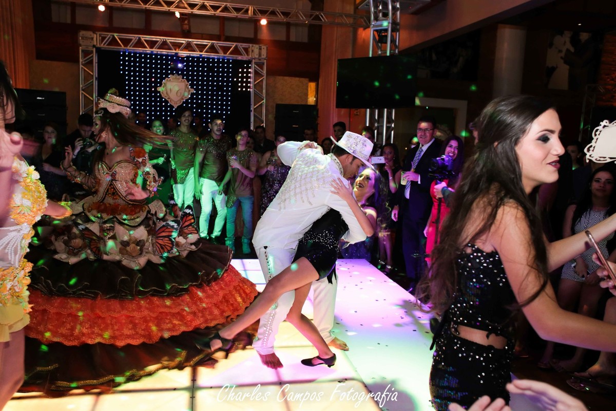 boto homem na festa de 15 anos