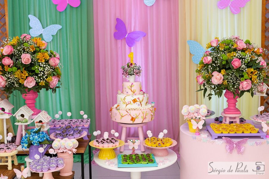 Pirueta Diversões Salão de festas infantis Guarapuava Paraná.  aniversário infantil.
Sérgio de Paula Fotografia
Decoração Borboleta
Aniversário Infantil Jardim das Borboletas