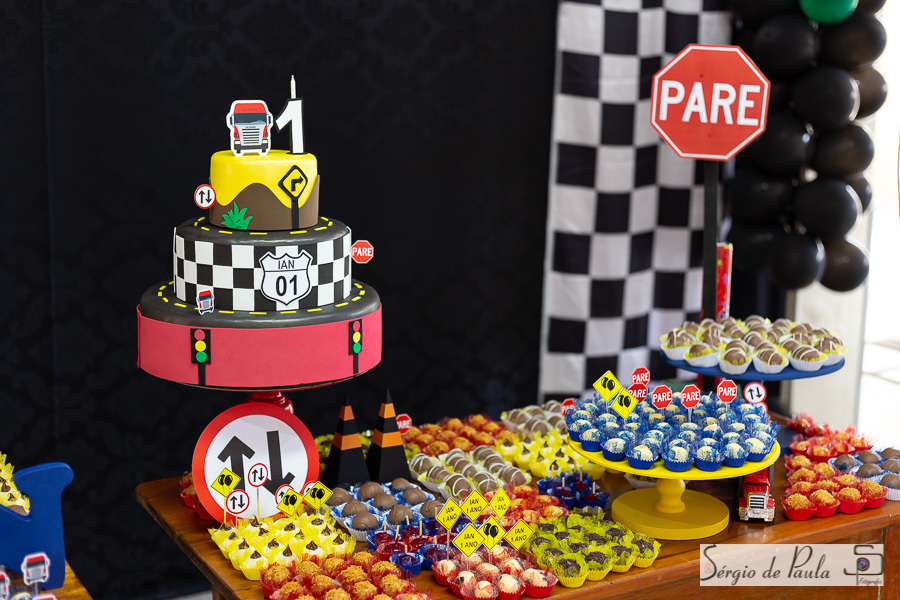 Giga Boom Salão de festas infantis Guarapuava Paraná.  aniversário infantil.
Sérgio de Paula Fotografia
Decoração Caminhão
Aniversário Infantil Caminhoneiro
