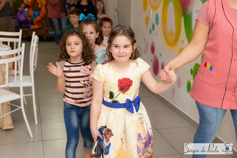 Pirueta Diversões Salão de festas infantis Guarapuava Paraná. Decoração a Bela e a Fera, aniversário infantil.
Sérgio de Paula Fotografia
Aniversário Bela e a Fera
