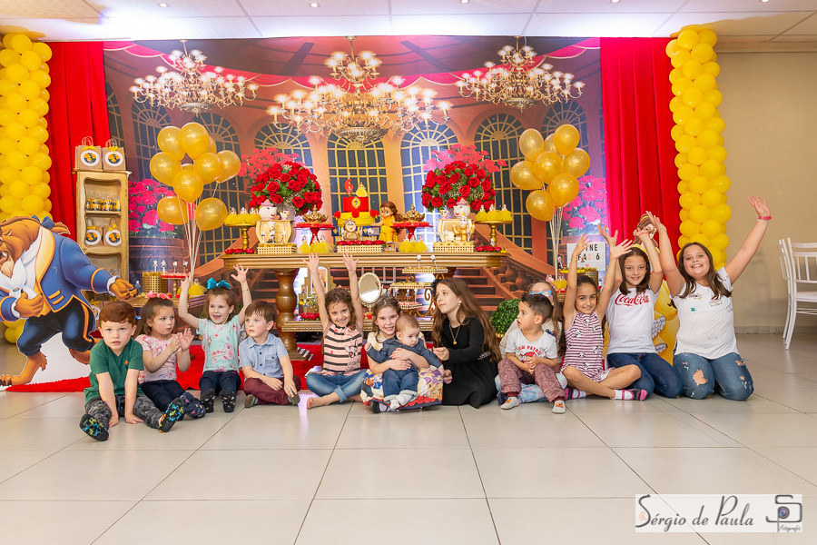 Pirueta Diversões Salão de festas infantis Guarapuava Paraná. Decoração a Bela e a Fera, aniversário infantil.
Sérgio de Paula Fotografia
Aniversário Bela e a Fera