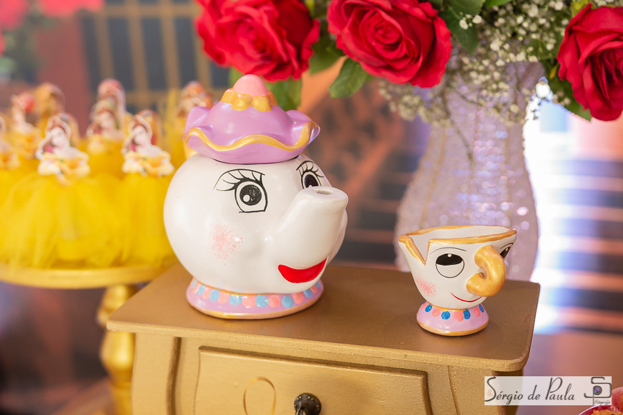 Pirueta Diversões Salão de festas infantis Guarapuava Paraná. Decoração a Bela e a Fera, aniversário infantil.
Sérgio de Paula Fotografia
Aniversário Bela e a Fera