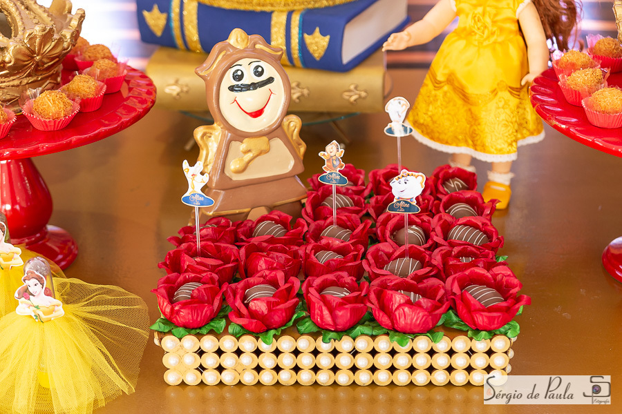 Pirueta Diversões Salão de festas infantis Guarapuava Paraná. Decoração a Bela e a Fera, aniversário infantil.
Sérgio de Paula Fotografia
Aniversário Bela e a Fera