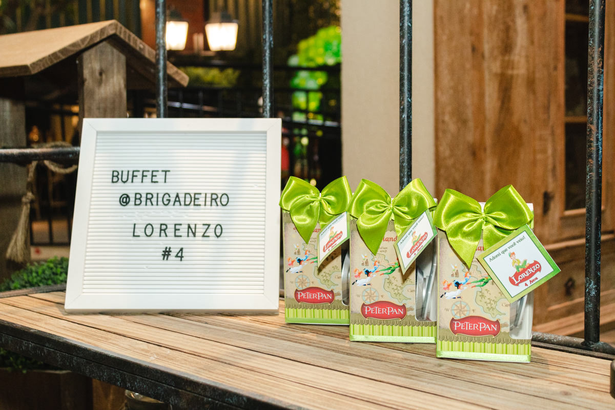 Decoração de festa infantil tema Peter Pan - Buffet Brigadeiro 