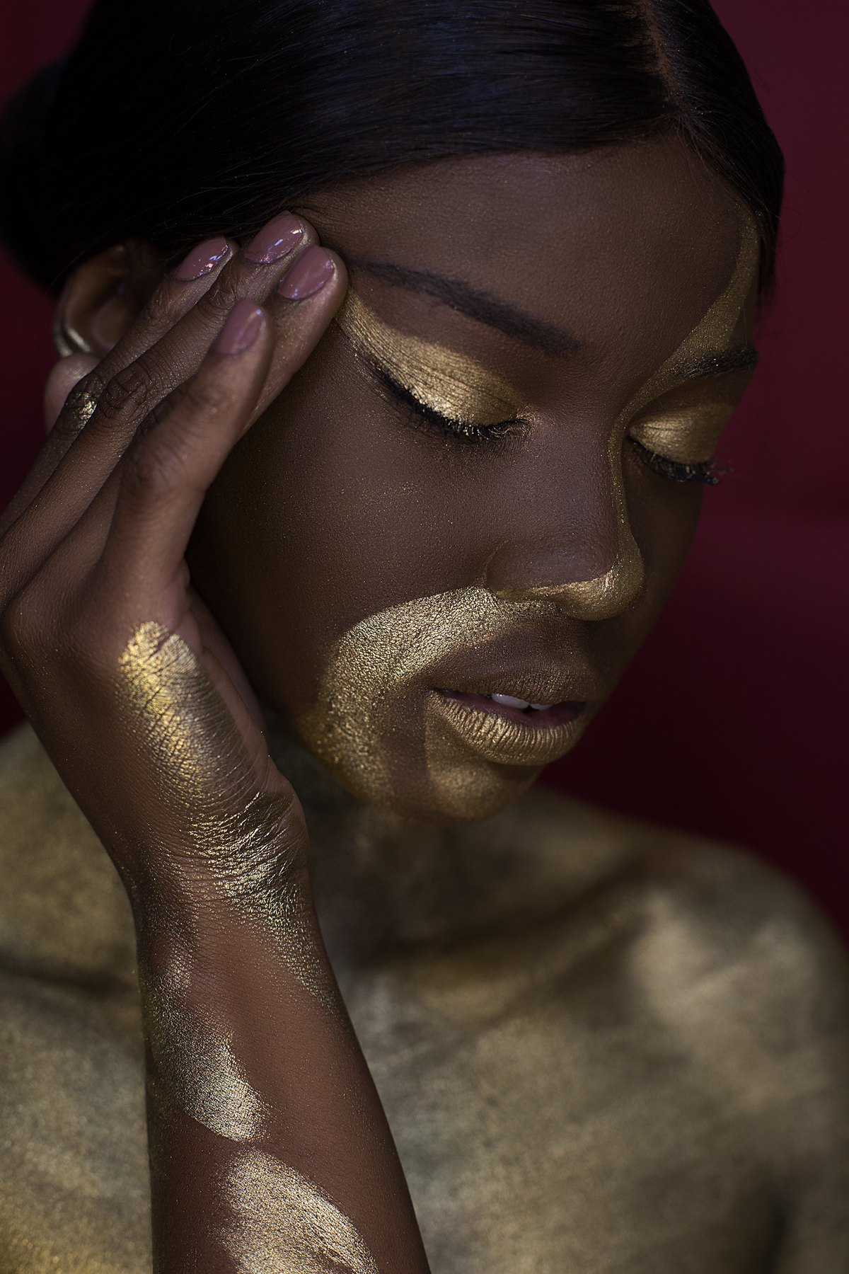 Model: Wizy Marques

Beauty: Edu Richttenfuor

