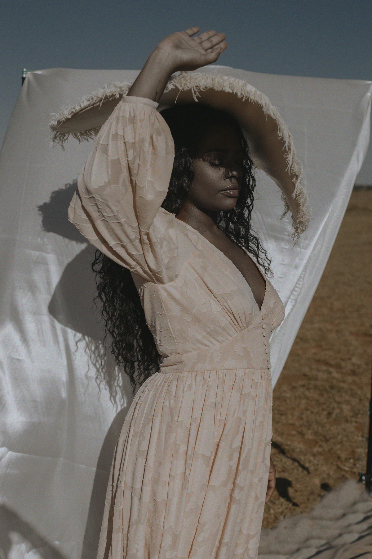 Direção Criativa @djullyb

Fotografia @horaporhora

Beauty @negadopixain

Acervo @pinkmydress

Convidada @elainegah