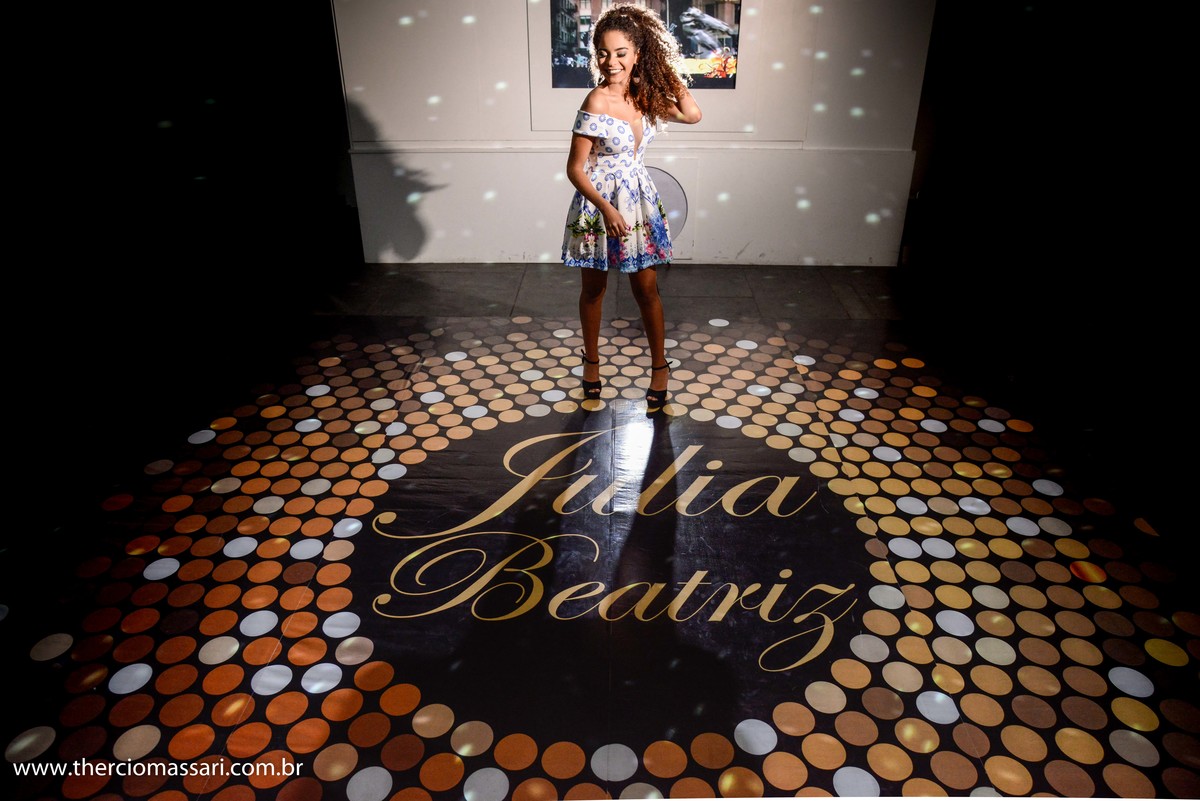 ensaio no campo debutante