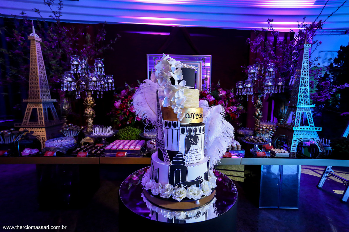 topo de bolo 15 anos