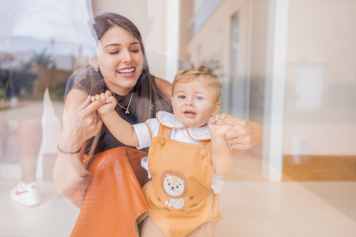 Edifício Santorini Bauru, aniversário infantil bauru, fotógrafo infantil bauru, estúdio fotográfico infantil bauru, joão bueno fotografia, fotografia de família, aniversário safari