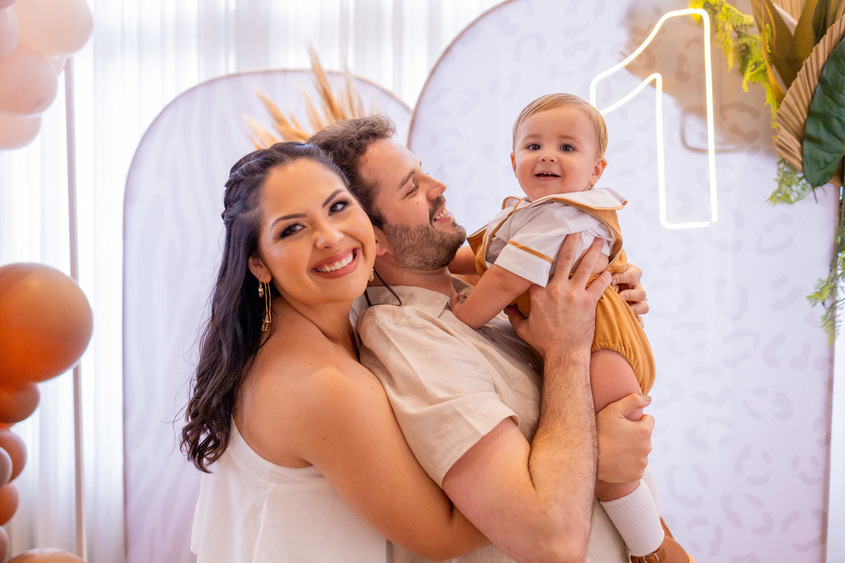 Edifício Santorini Bauru, aniversário infantil bauru, fotógrafo infantil bauru, estúdio fotográfico infantil bauru, joão bueno fotografia, fotografia de família, aniversário safari