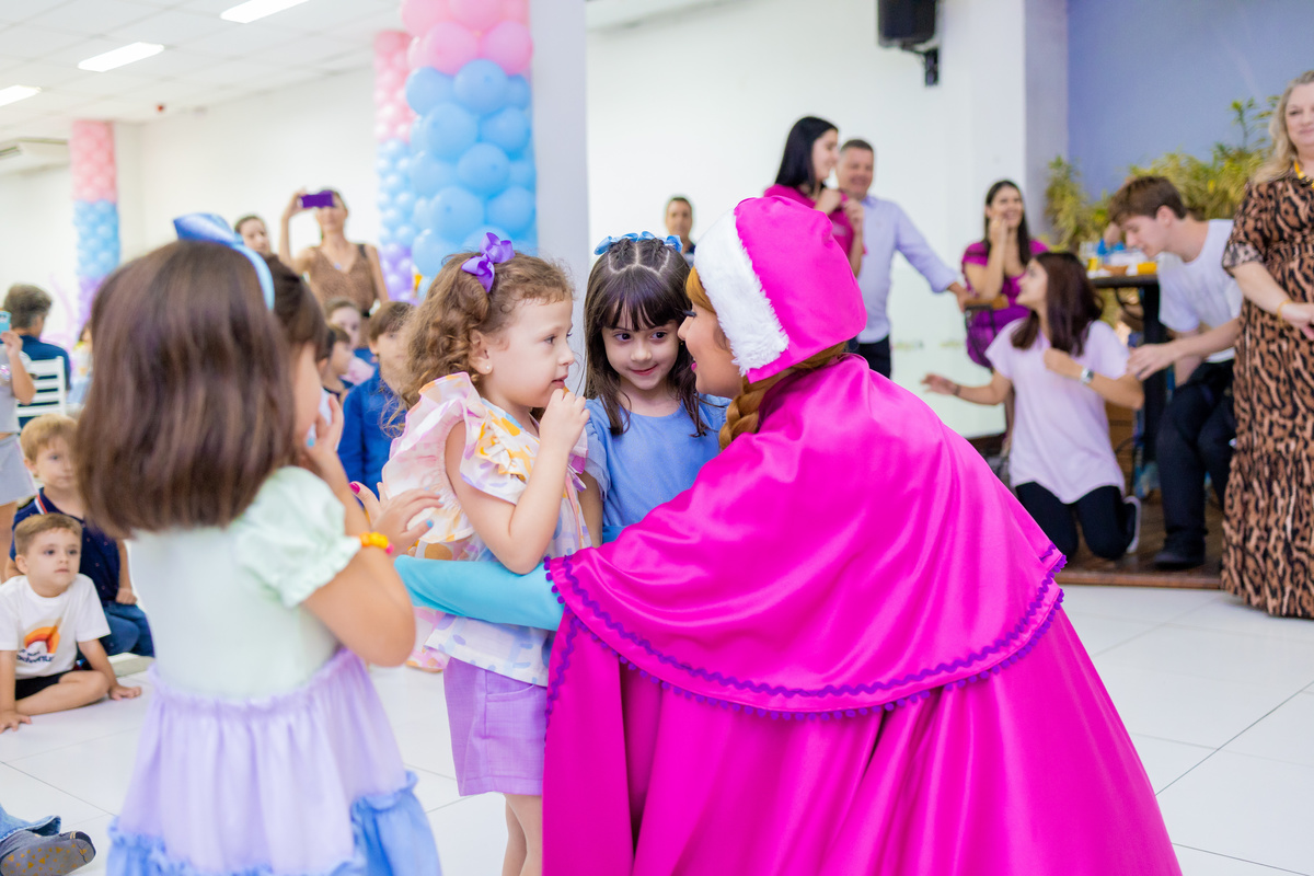 aniversário infantil tema Frozen, aniversário infantil em bauru, buffet zappteen bauru, fotografo em bauru, fotografo infantil bauru, personagem vivo frozen bauru