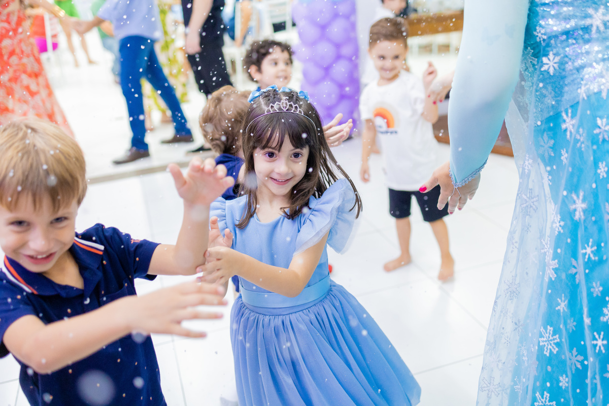 aniversário infantil tema Frozen, aniversário infantil em bauru, buffet zappteen bauru, fotografo em bauru, fotografo infantil bauru, personagem vivo frozen bauru