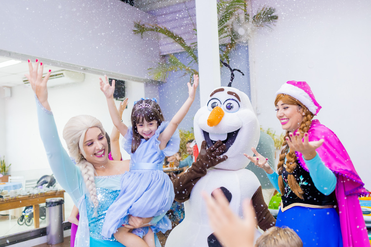 aniversário infantil tema Frozen, aniversário infantil em bauru, buffet zappteen bauru, fotografo em bauru, fotografo infantil bauru, personagem vivo frozen bauru