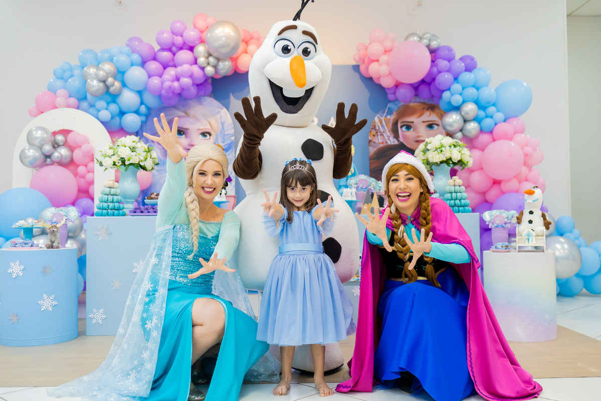 aniversário infantil tema Frozen, aniversário infantil em bauru, buffet zappteen bauru, fotografo em bauru, fotografo infantil bauru, personagem vivo frozen bauru