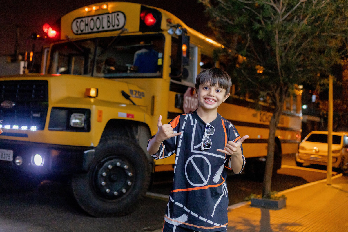 aniversário infantil tema youtube, buffet zappteen bauru, fotografo em bauru, fotografo infantil bauru, onibus amarelo bauru