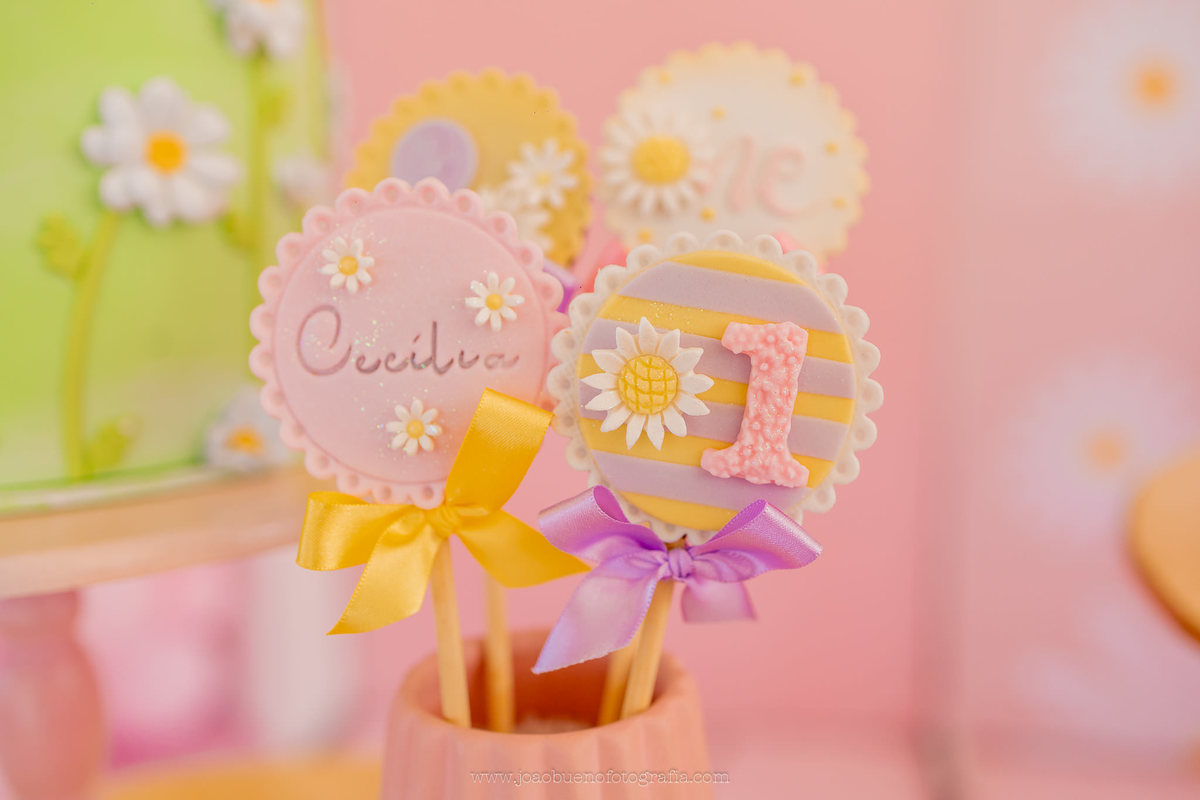 aniversário infantil em Bauru, aniversário infantil, fotografo em bauru, aniversário tema margaridas, doces personalizados tema margaridas