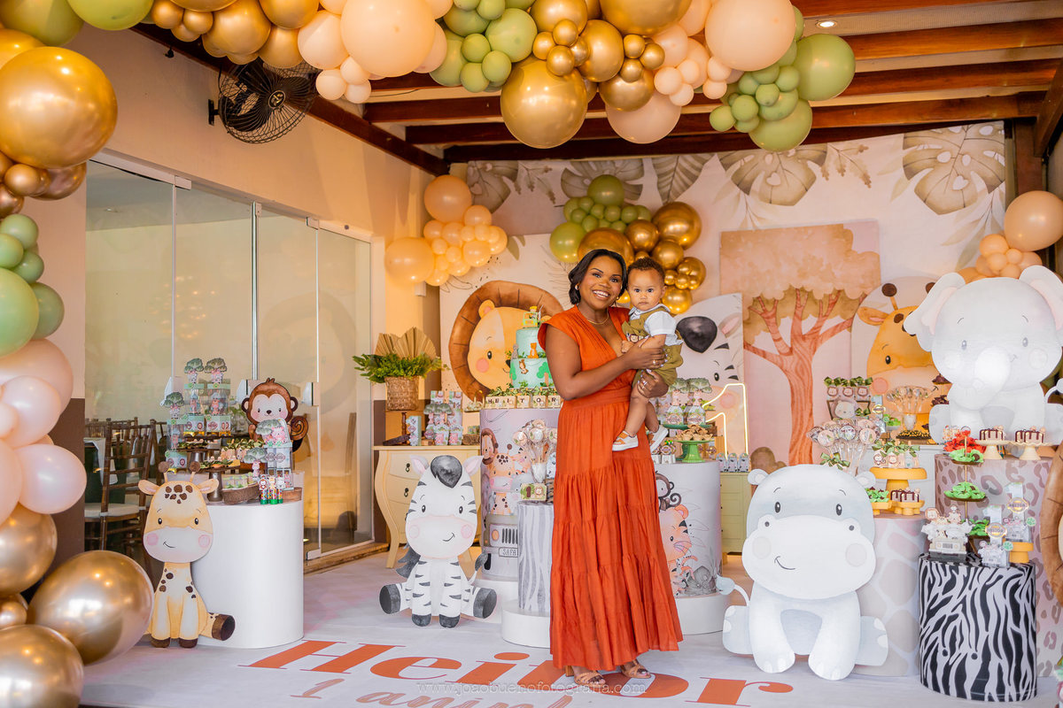 aniversário infantil em bauru, fotógrafo festa infantil em bauru, festa em lugar aberto, festa tema safari de menino, decoração tema safari