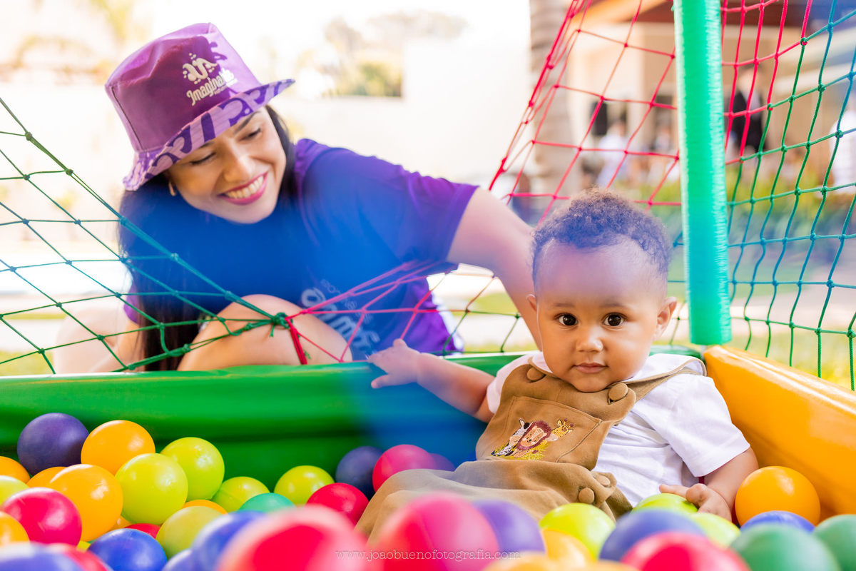 aniversário infantil em bauru, fotógrafo festa infantil em bauru, festa em lugar aberto, festa tema safari de menino, decoração tema safari