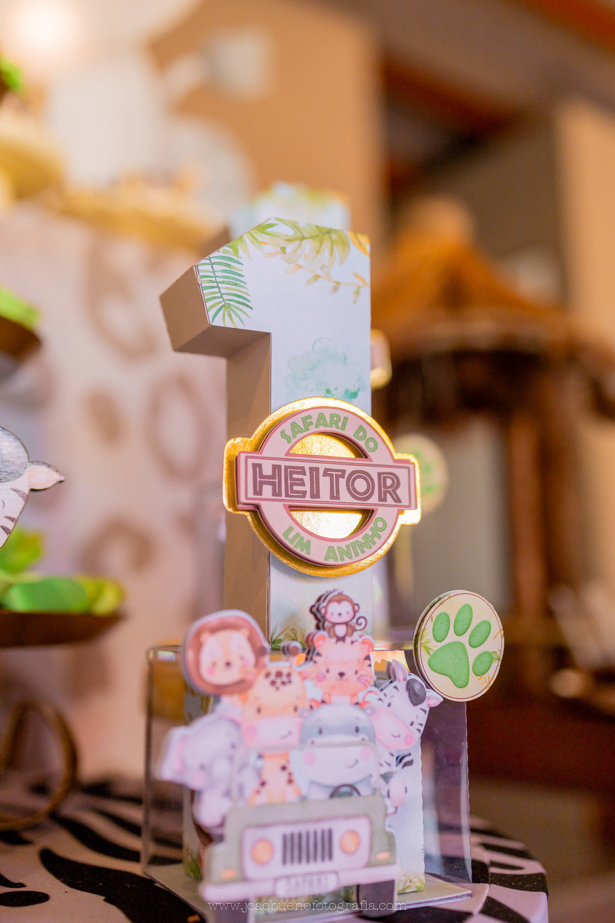 aniversário infantil em bauru, fotógrafo festa infantil em bauru, festa em lugar aberto, festa tema safari de menino, decoração tema safari, papelaria personalizada safari