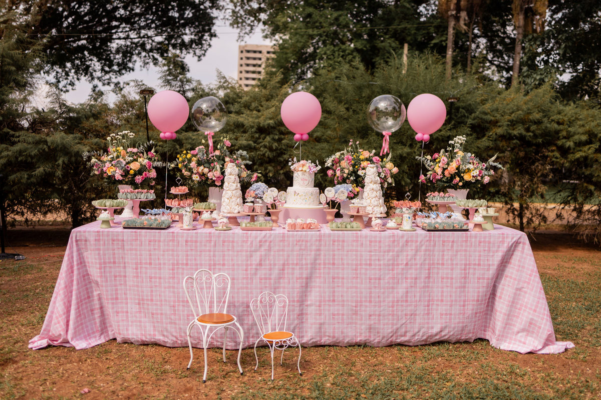 aniversário infantil, aniversário infantil em Bauru, decoração minimalista de menina, decoração com flores, fotógrafo bauru, fotografo festa em Bauru