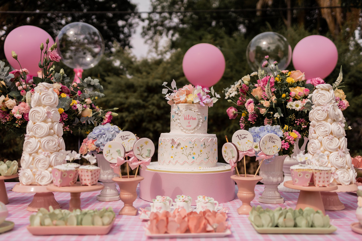 aniversário infantil, aniversário infantil em Bauru, decoração minimalista de menina, decoração com flores, fotógrafo bauru, fotografo festa em Bauru