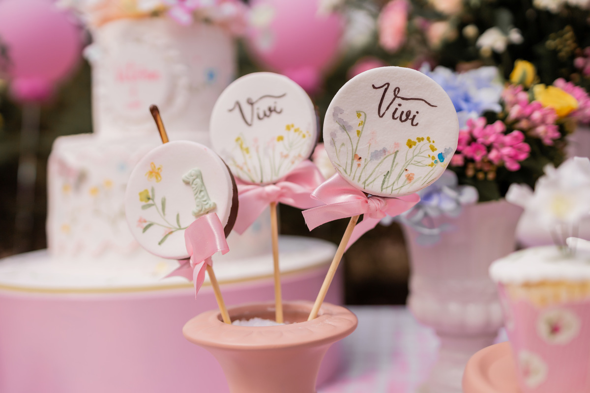 aniversário infantil, aniversário infantil em Bauru, decoração minimalista de menina, decoração com flores, fotógrafo bauru, fotografo festa em Bauru