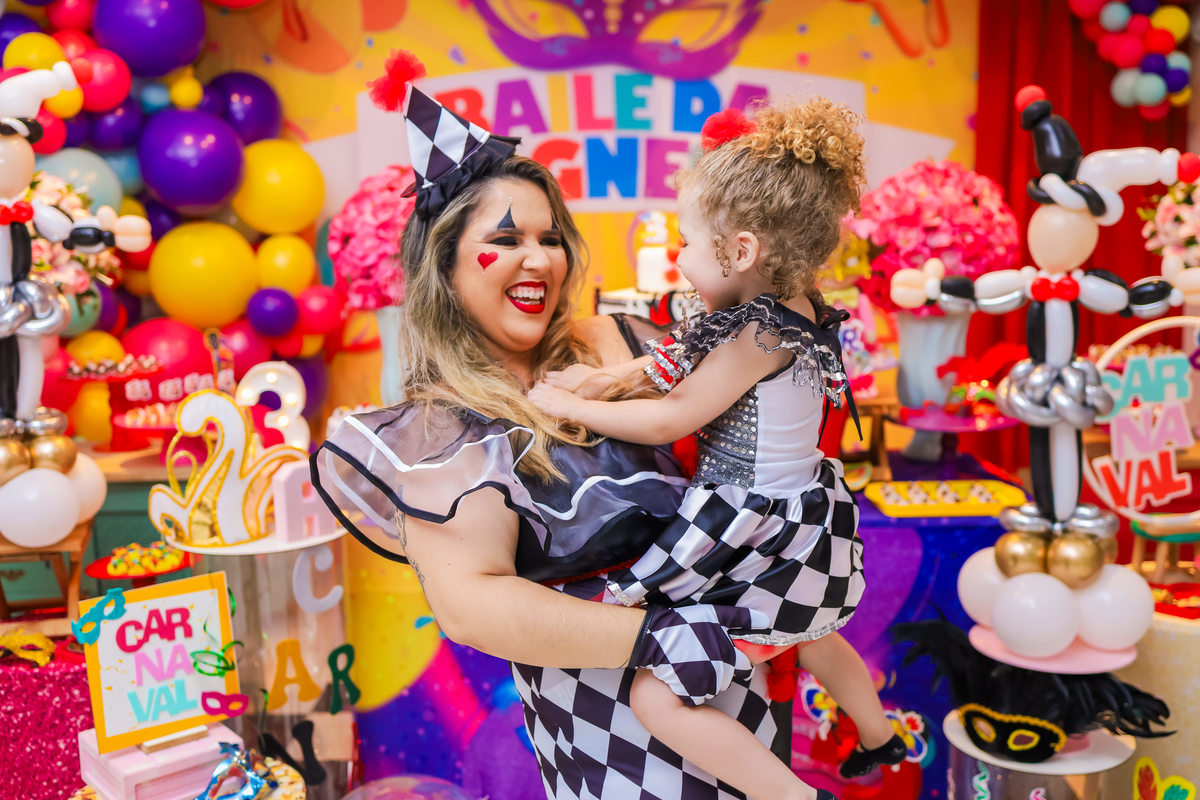 Space Fun & Fest bauru, Palhaço Faísca, aniversário infantil tema carnaval, aniversário infantil tema bloquinho, fotógrafo infantil bauru
