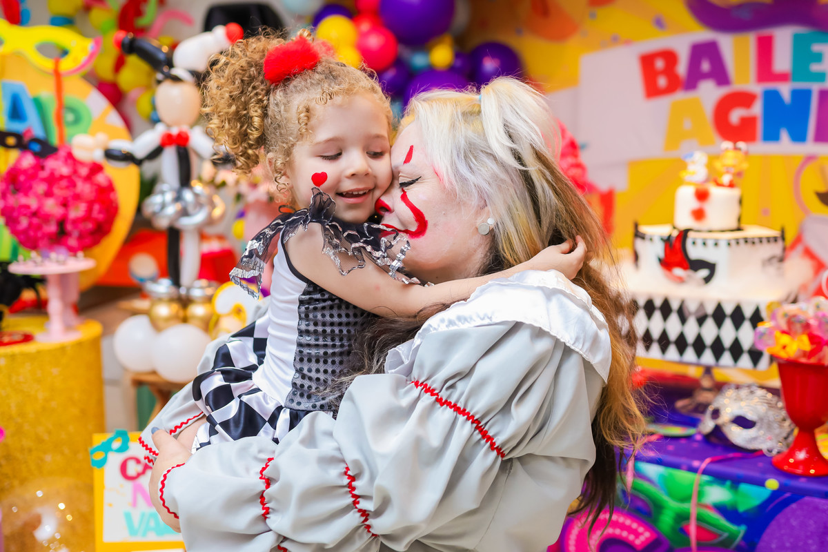 Space Fun & Fest bauru, Palhaço Faísca, aniversário infantil tema carnaval, aniversário infantil tema bloquinho, fotógrafo infantil bauru

