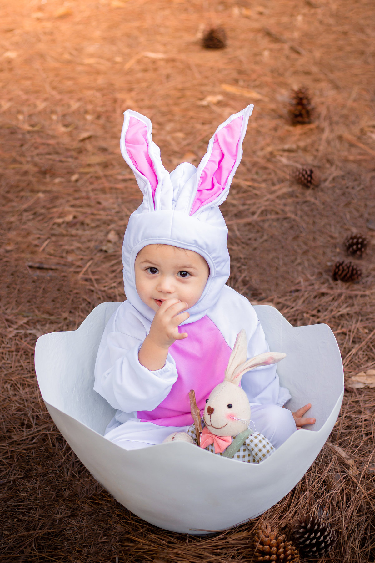 Ensaio de páscoa, ensaio de páscoa com nenê de 1 ano, ovo para cenário de páscoa
