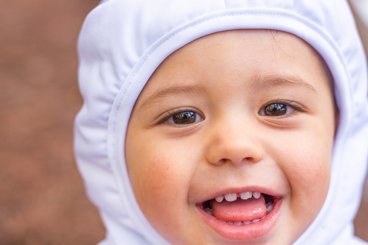 Ensaio de páscoa, ensaio de páscoa com nenê de 1 ano, sorriso espontâneo em ensaio infantil