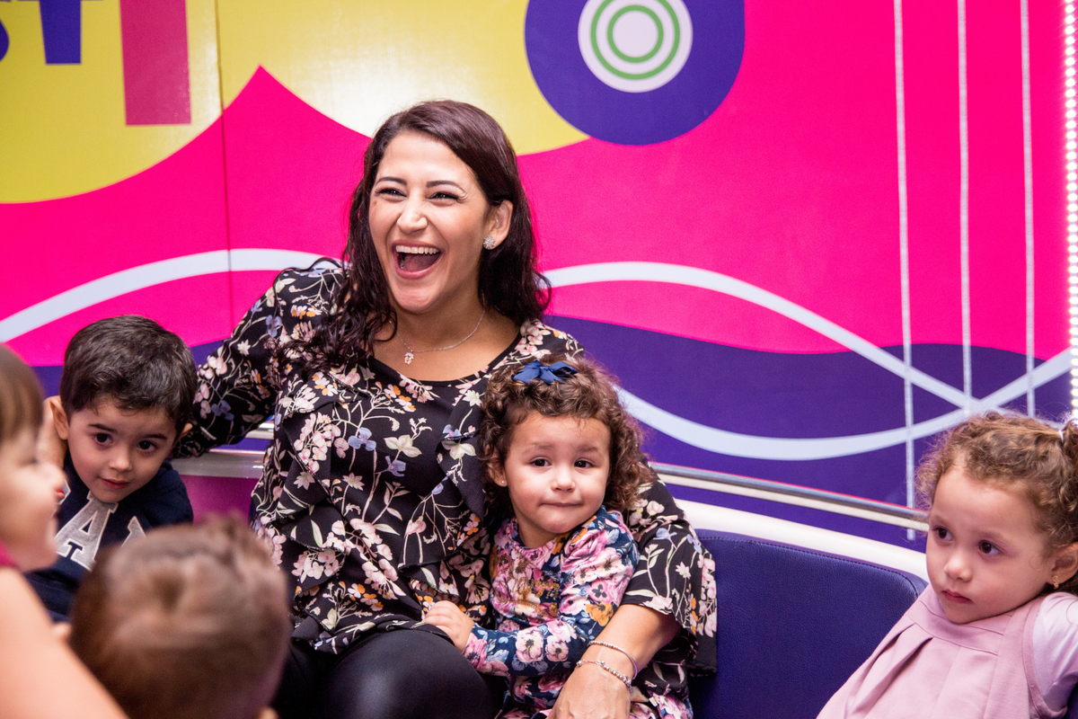 Convidados brincando na labamba