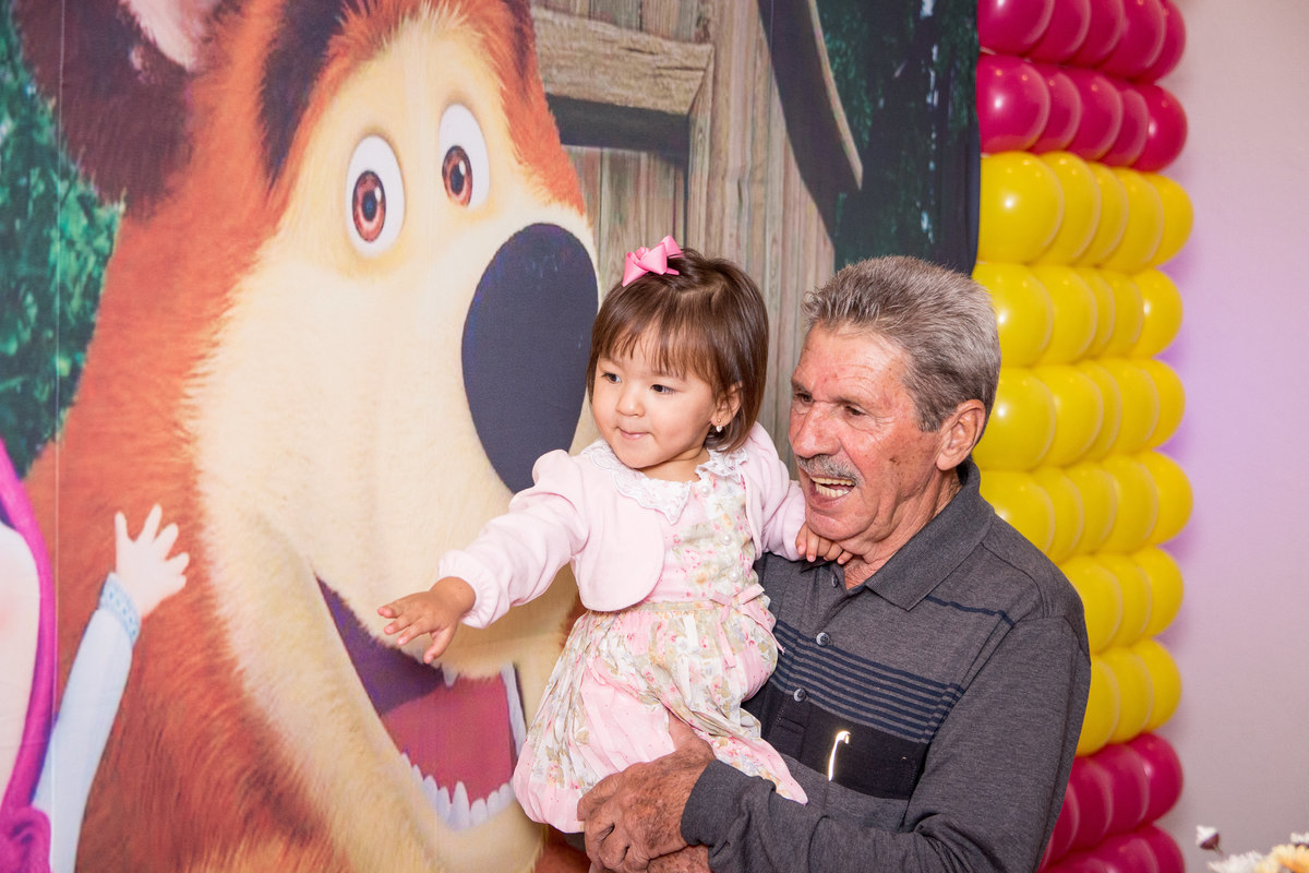 Aniversariante com seu avô
