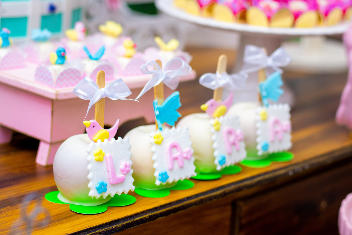 Maça do amor personalizada Jardim Encantado 