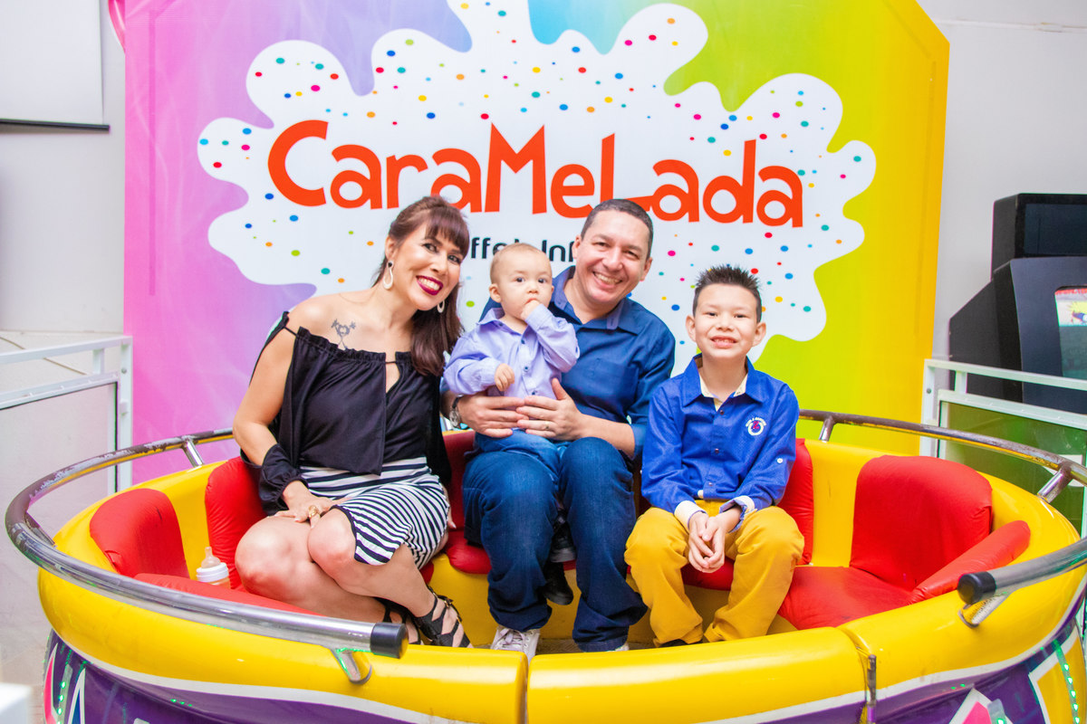 Aniversariante e sua família na labamba